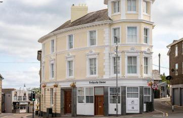 Trehawke House - Photo 1