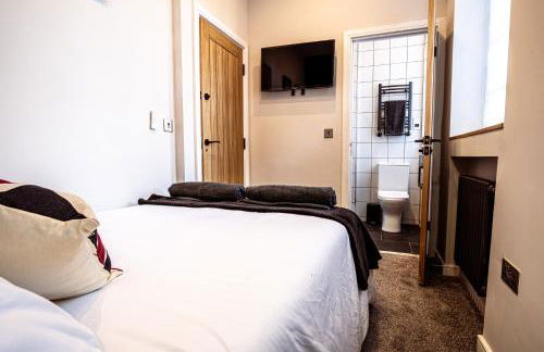 DJH Homes - Luxurious and chic 3BR Grade II Industrial House with log burner and electric blinds - JQ, Birmingham City - Foto 40