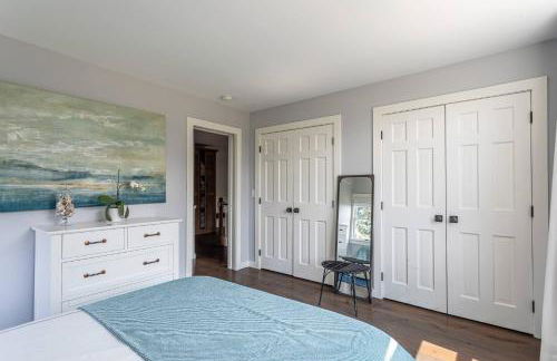 Stunning luxury Retreat I Wineries & Fall Farm Fun - Photo 19