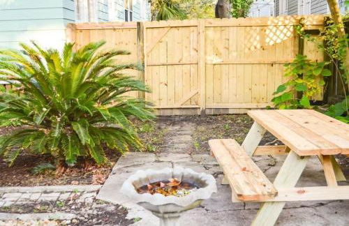 Modern & Centrally Located Stay at Calypso Dreams - Foto 5