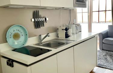 HAPPY PLACE mit Sonnen-Balkon und Stellplatz nur 400 m zum Strand - Foto 11