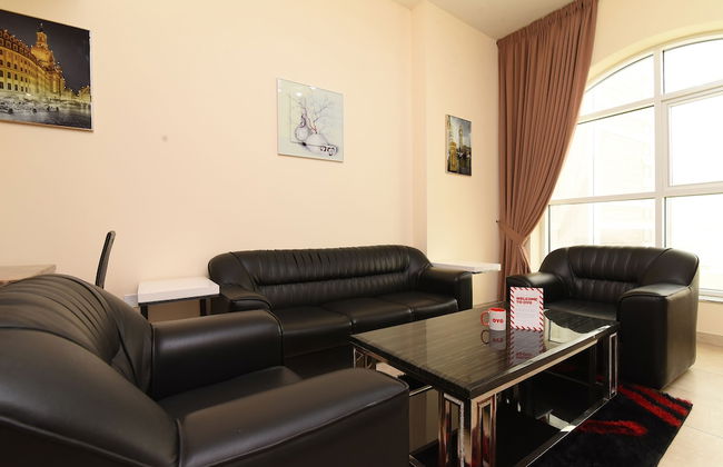 OYO Home 2351BHK Capitol Tower DIC - Photo 19