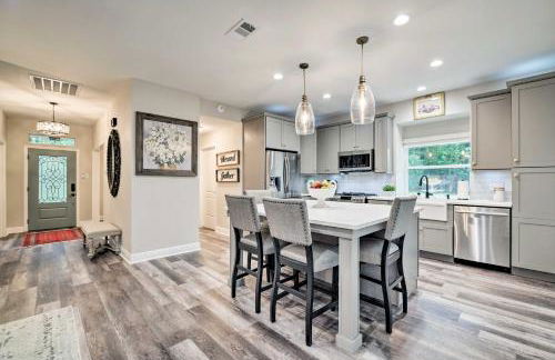 Modern Montgomery Home with Backyard, Deck, and Grill - Photo 7