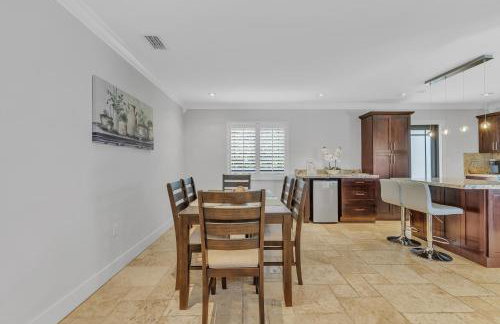 Tropical Oasis with Heated Pool and BBQ - Foto 6