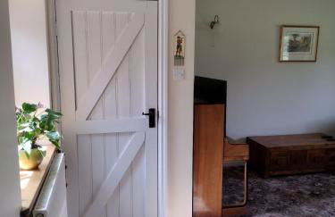 The Byre at Mill Farm Farlow - Photo 21