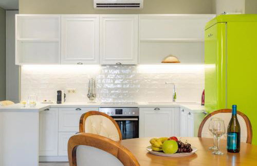 Ormos Luxury Suites Elia - Photo 4