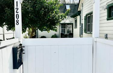 Near Downtown- Kitchen-washerdryer-parking - Foto 3