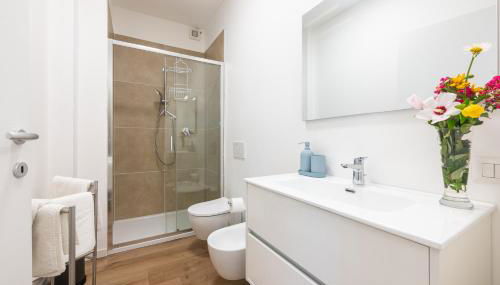 Chic Parma Flat Near City Center - Foto 3