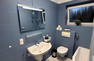 Frankfurter 21 Haus - 2 WE, 2 Küchen, 2 Bäder, 6 SZ, 19 Betten - Foto 59