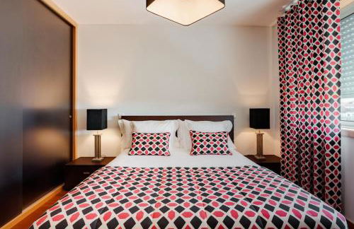 Fully Equipped 3 bed - Parking - Foto 6