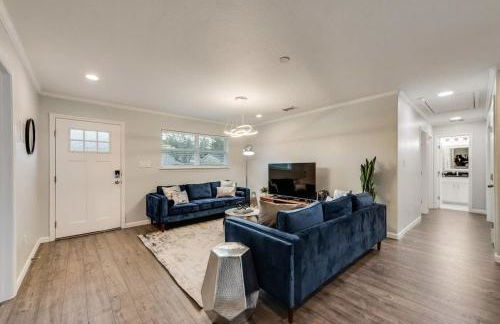 Luxury Home w Hot Tub near AT&T Stadium - Foto 7