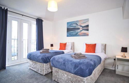 St Kats Mews 4 bed with parking - Foto 1