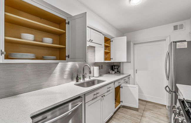 Juniper Furnished Apartments - Photo 53