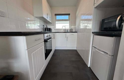 116, Two bed Chalet on California Sands Holiday Park - Sleeps 5, pet friendly, includes FREE pool passes, Free Entry to Clubhouse - plus Electric, WiFi, bed linen and towels all included - only 300m from the beach! - Photo 12