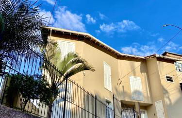 Casa arejada e iluminada, cozinha completa - Photo 1