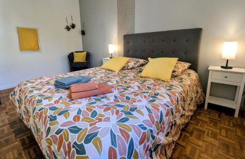 Grand duplex - Parking privé - Centre - Calme - Foto 24