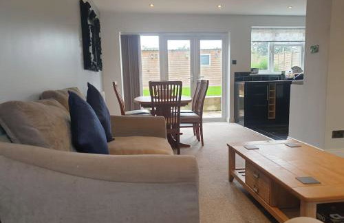 Coates Road-Spacious 4 bed home-near RD&E-parking - Foto 27