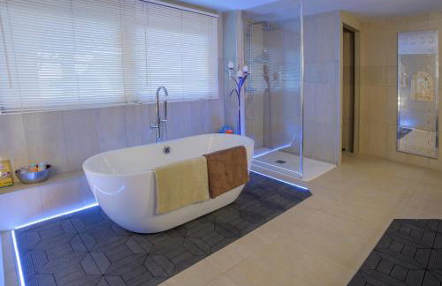 The Retreat Tranquil Countryside Apartment - Photo 35