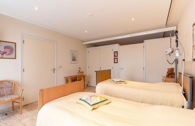 Inviting Villa in Panningen - Photo 5