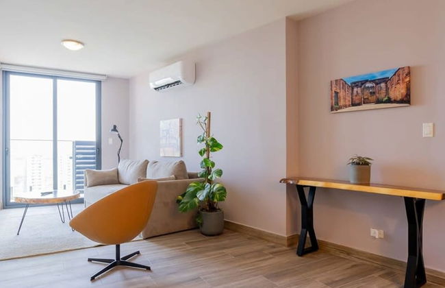 Spectacular 1BR With Balcony in Santa Ana - Photo 11