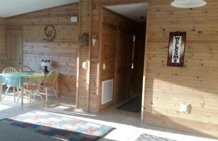 Cozy Riverside Cabin with Private Hot Tub in Rileyville, Virginia - Photo 12