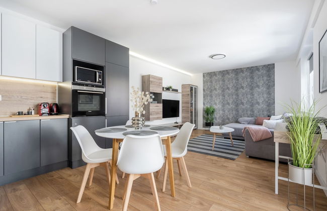 The Rose Garden Apartments - Photo 41