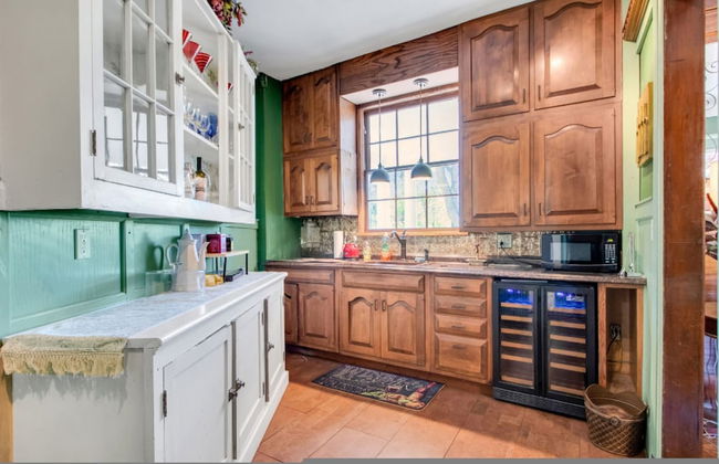 Jacuzzi - West Point - Family Friendly - Photo 39