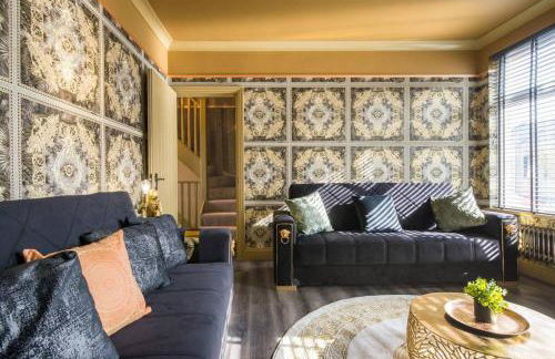 Lux Versace Pad Sleeps 10 Hot Tub, Cinema & Games Room - Foto 60
