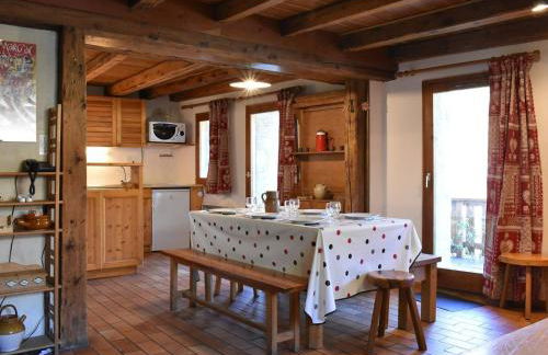 Chalet typique 8 personnes à Méribel, calme et pittoresque - FR-1-180-190 - Foto 1