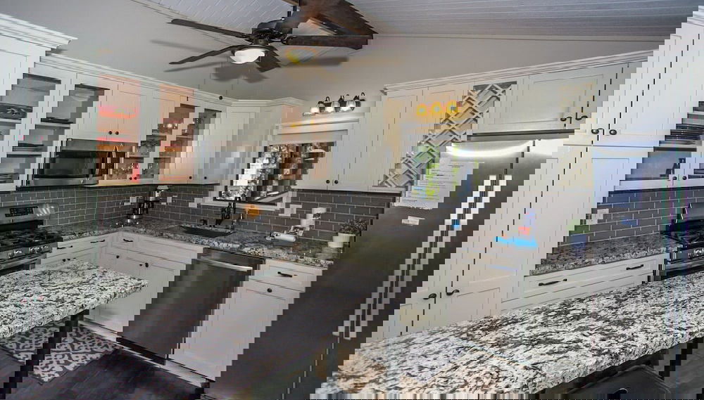 Escape to Bearadise - Foto 1, Imagen principal