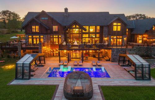 Pinnacle Pointe by Relaxtay 600 Acre Private Luxury Estate with Spa, Pool, Theater and Lake - Foto 72