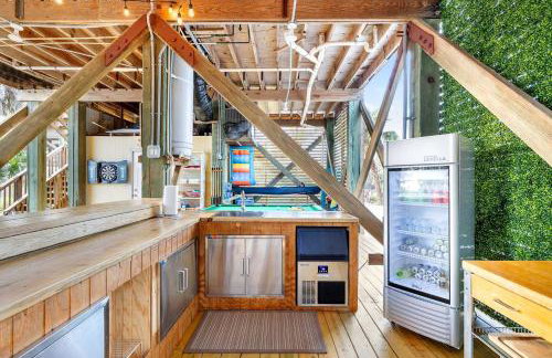 Charming Beachfront Cottage with Dock Slip and Kayaks on Little Gasparilla Island | Placida, FL - Foto 27