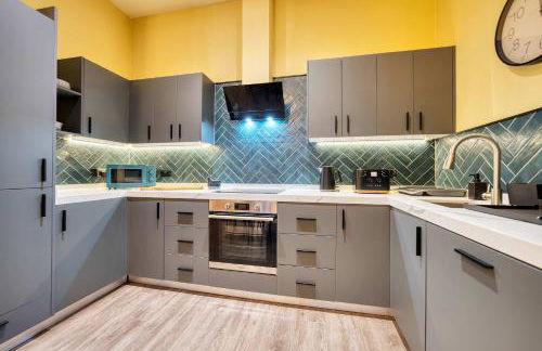 Large Central Station 2 Bed Apartment A2 - Foto 3