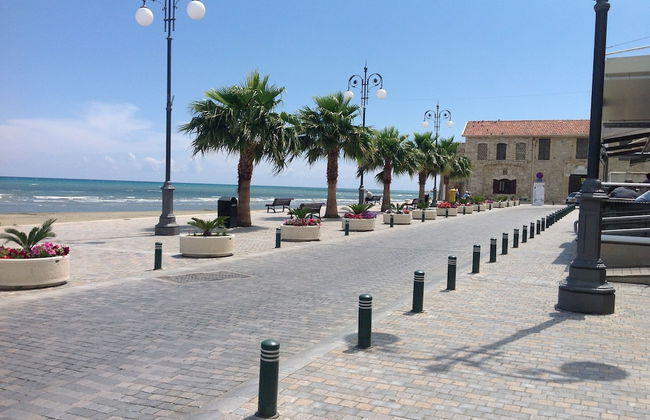 Private Roof Top Terrace Overlooking Pool in Pyla - Foto 17