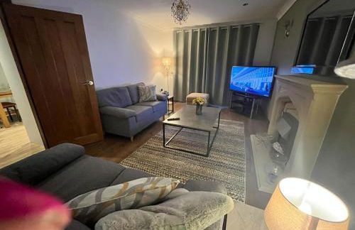 Spacious modern three Bedroom Bungalow ample parking - Foto 18