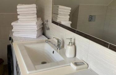 Dom Wakacyjny Gajówka z ogrodem i jacuzzi na wyłączność - Photo 43