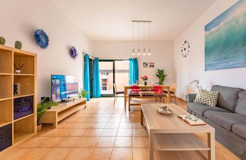 Sunrise Surf House, Big Garden, Hot Tub, Parking, super-fast free Wi-Fi - Foto 2