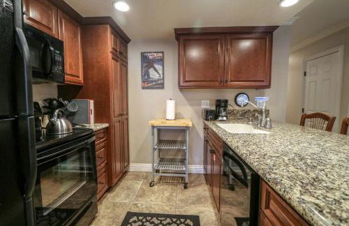 Horizons 4 #165 Condo - Foto 2