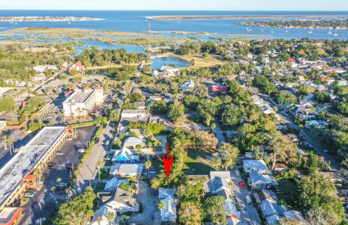 Private Uptown Flat - Walk to Nights of Lights! - Foto 28