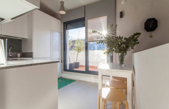 Sevilla Alquila Amplios Apartamentos Duplex en San Bernardo - Foto 27