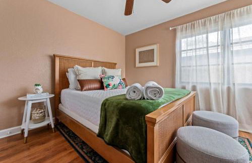 Family Friendly Home Near Beach and Downtown - Photo 15