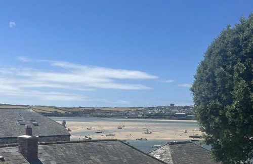 2 Bedrooms overlooking Little Petherick Creek - Foto 16