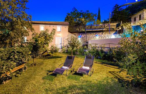 Villa Volcera - Photo 20