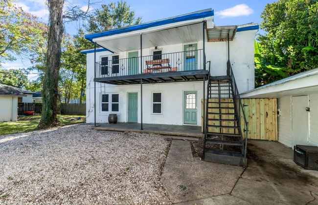 Corporate Comfort in Freetown - Port Rico Spacious Homes for Work Crews - Photo 30