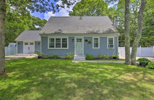 5 Mi to Beach Cape Cod Getaway with Grill - Foto 25