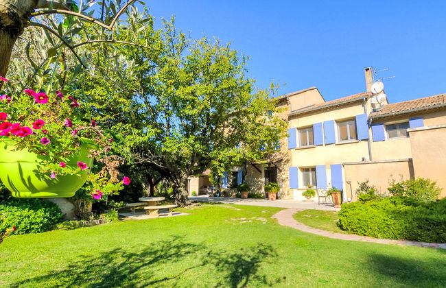 3 bedroom House in Althen-des-Paluds with private pool and garden - Photo 3