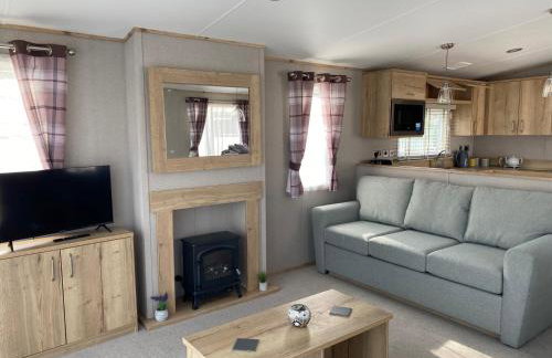 Coghurst Hall Holiday Home Sleeps 6, 2 bedrooms - Foto 7