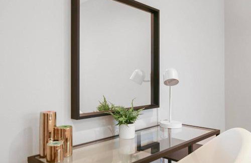 Lively 2BR Apartment Near the Beach and Park - Sheridan 1 - Foto 16