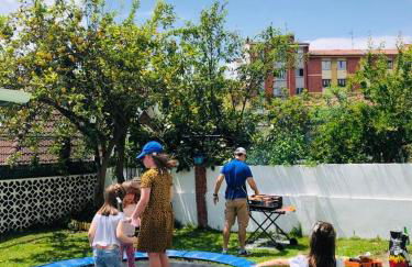 ROSALES Apartamento y jardín - Foto 1