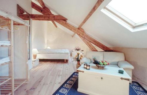 7 Bedroom Stunning Home In Ardentes - Foto 8